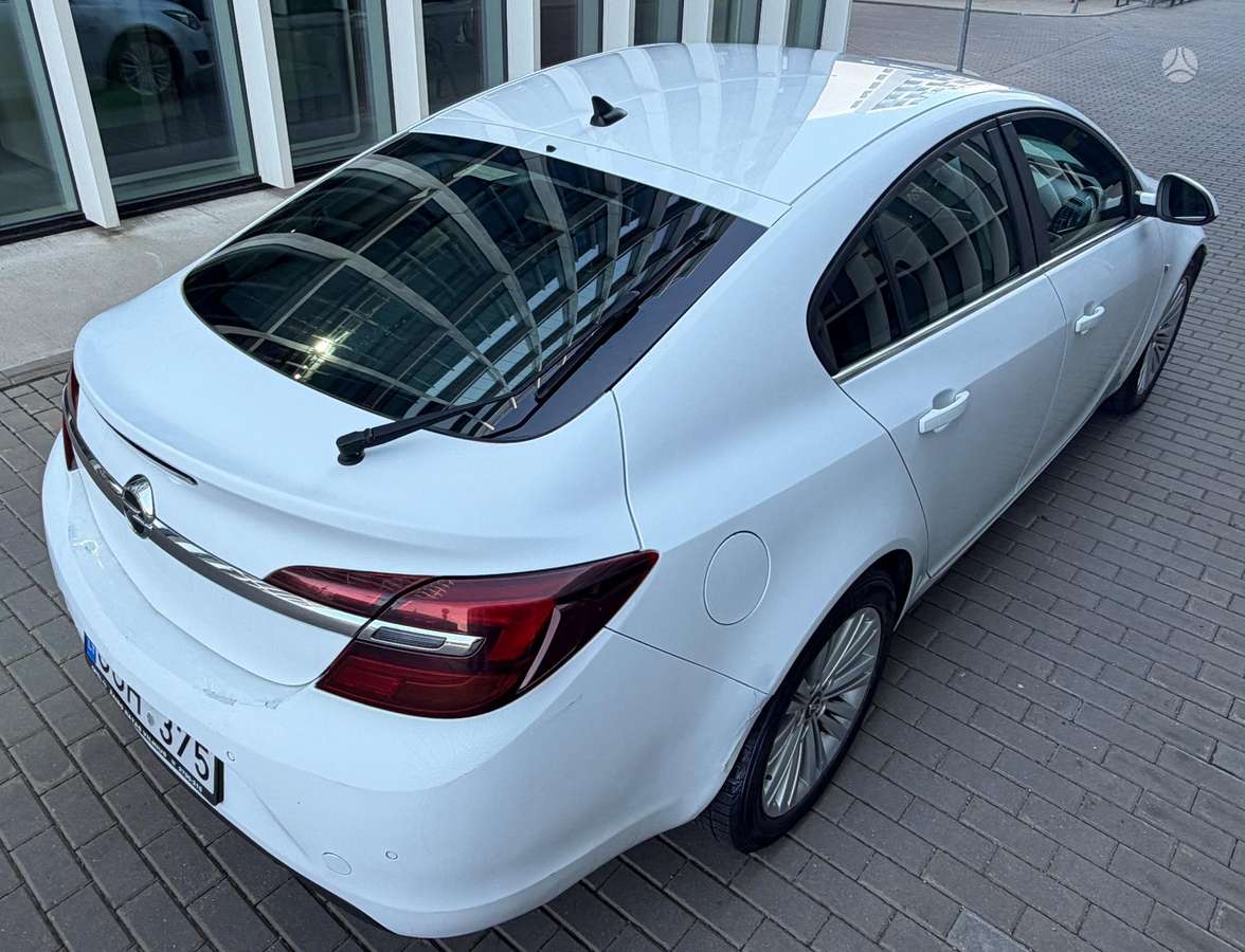 Opel Insignia, 2.0 l., hatchback