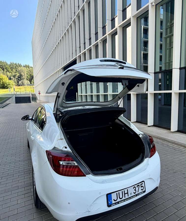 Opel Insignia, 2.0 l., Хэтчбек