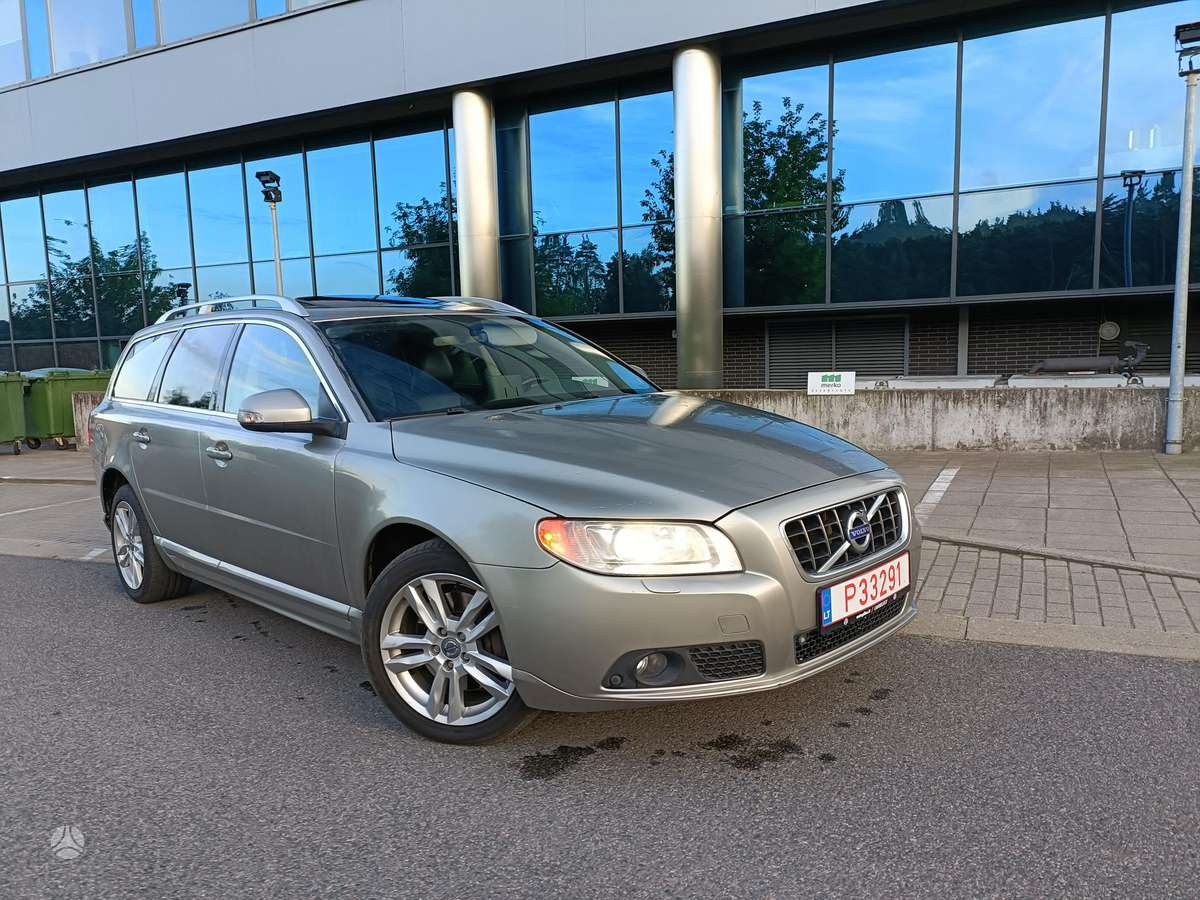Volvo V70, 2.0 l., Универсал