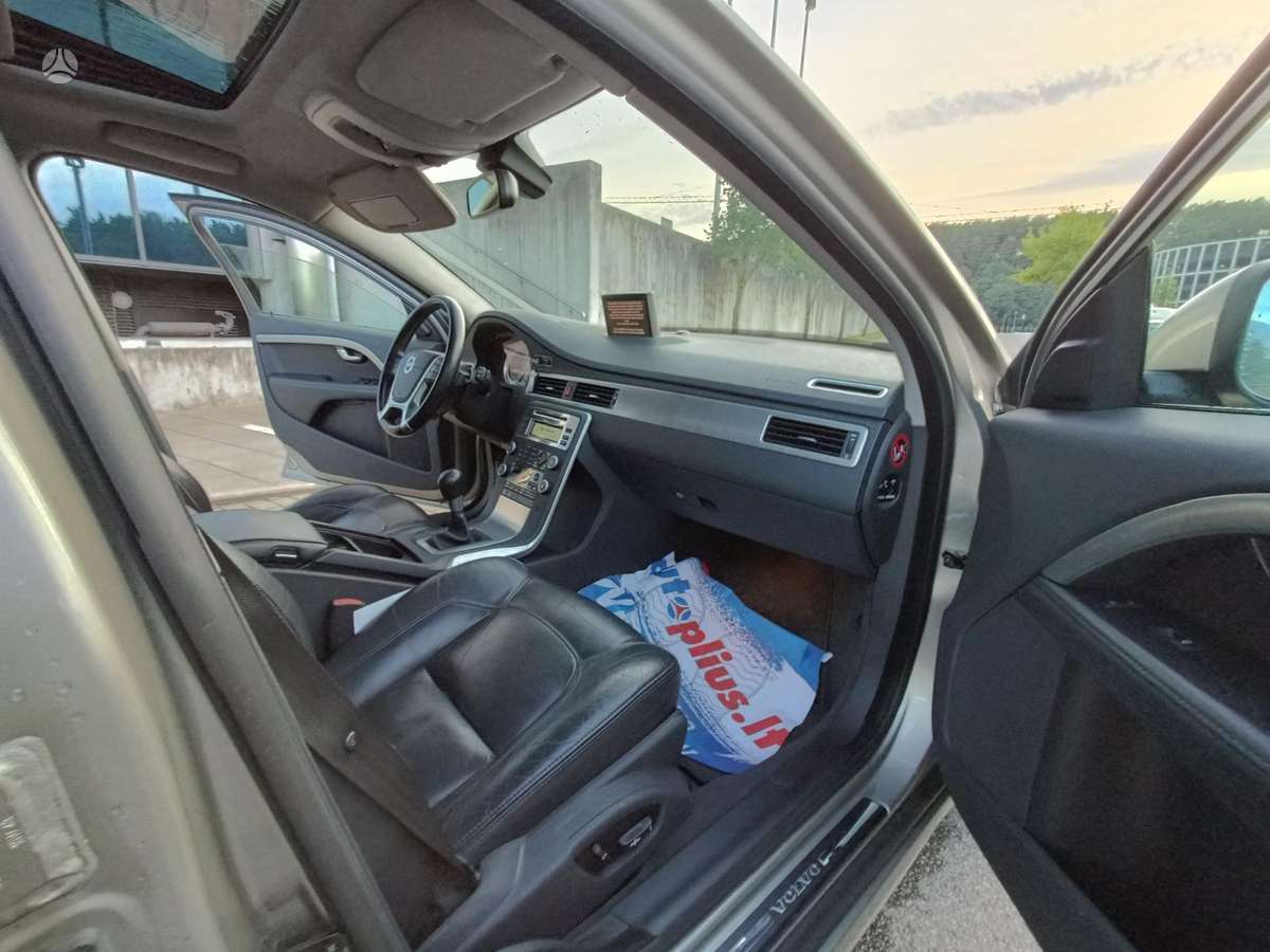 Volvo V70, 2.0 l., Универсал