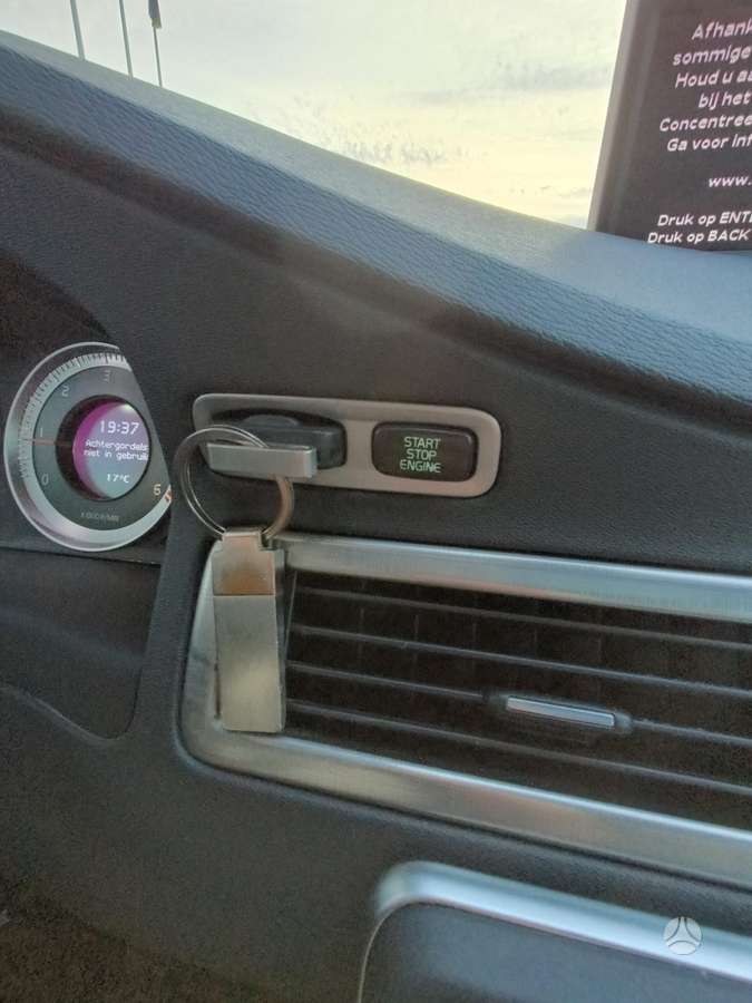Volvo V70, 2.0 l., Универсал