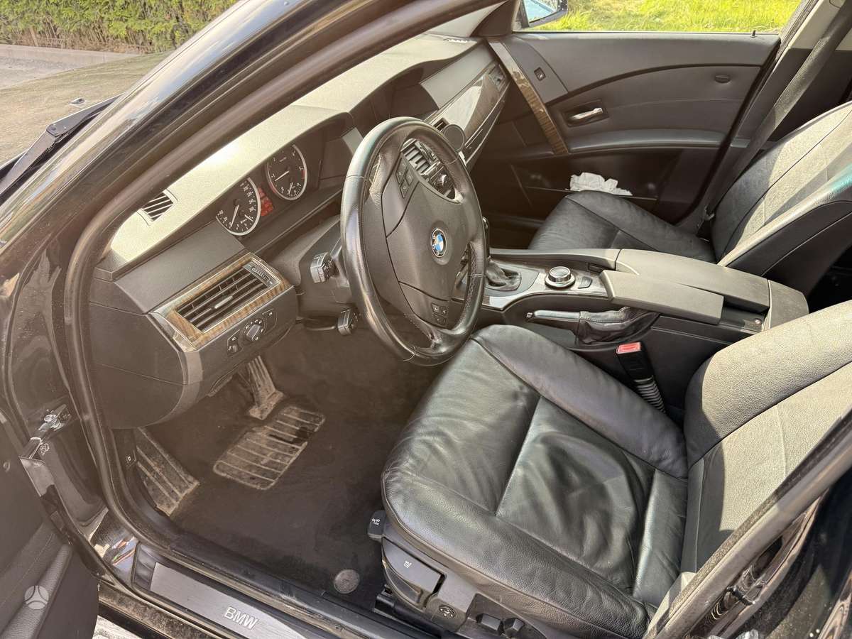 BMW 520, 2.0 l., wagon