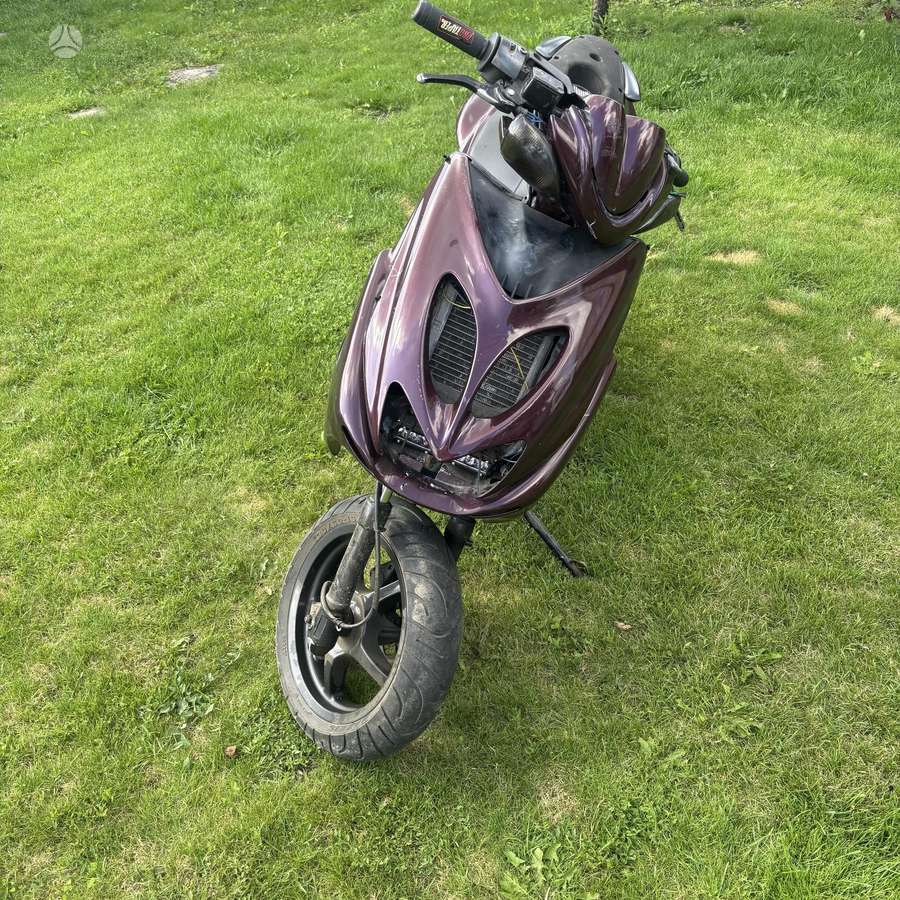 Yamaha Aerox 49cc, мотороллеры / мопеды