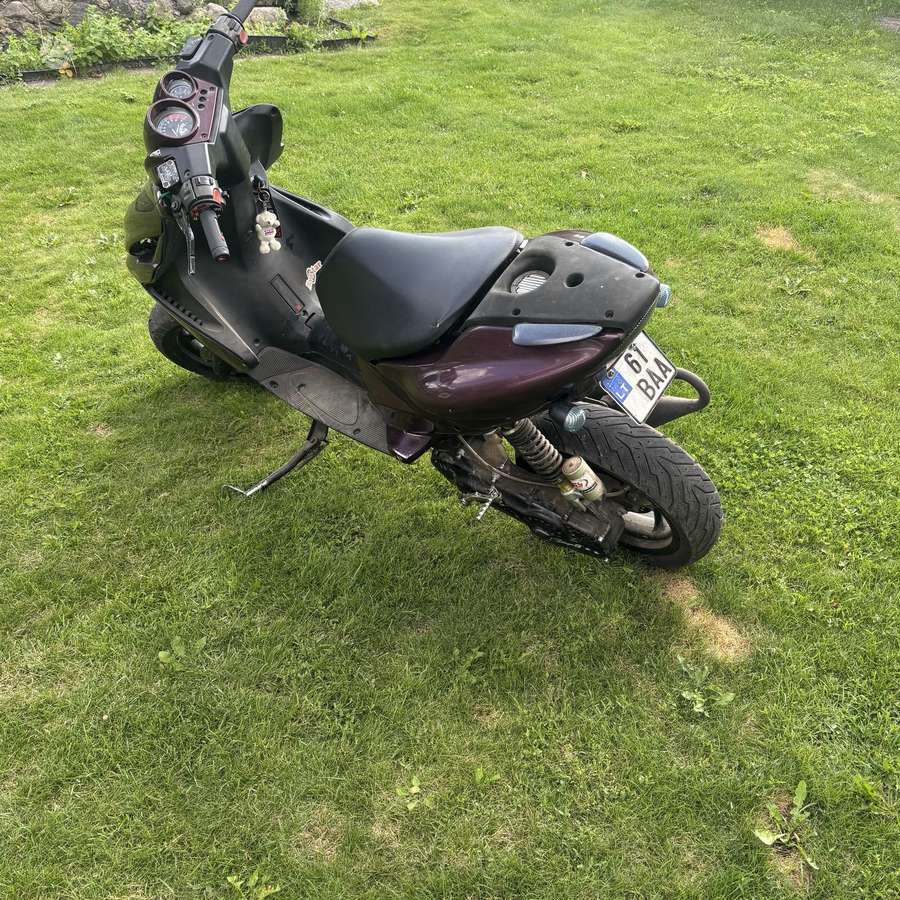 Yamaha Aerox 49cc, scooters / mopeds