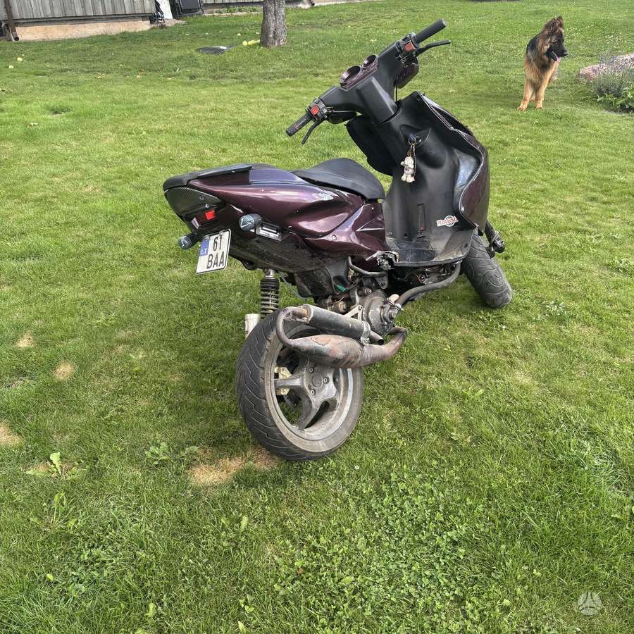 Yamaha Aerox 49cc, мотороллеры / мопеды