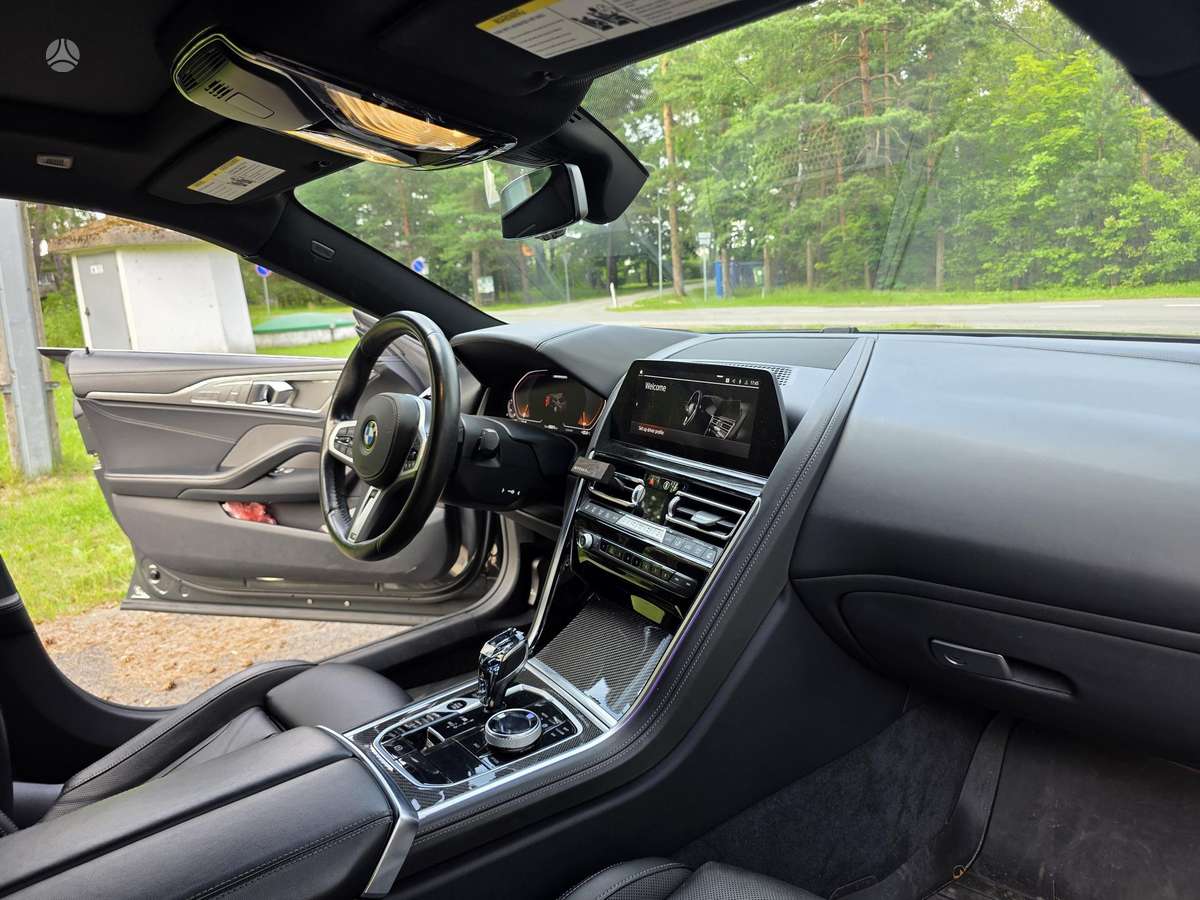 BMW M850, 4.4 l., Седан