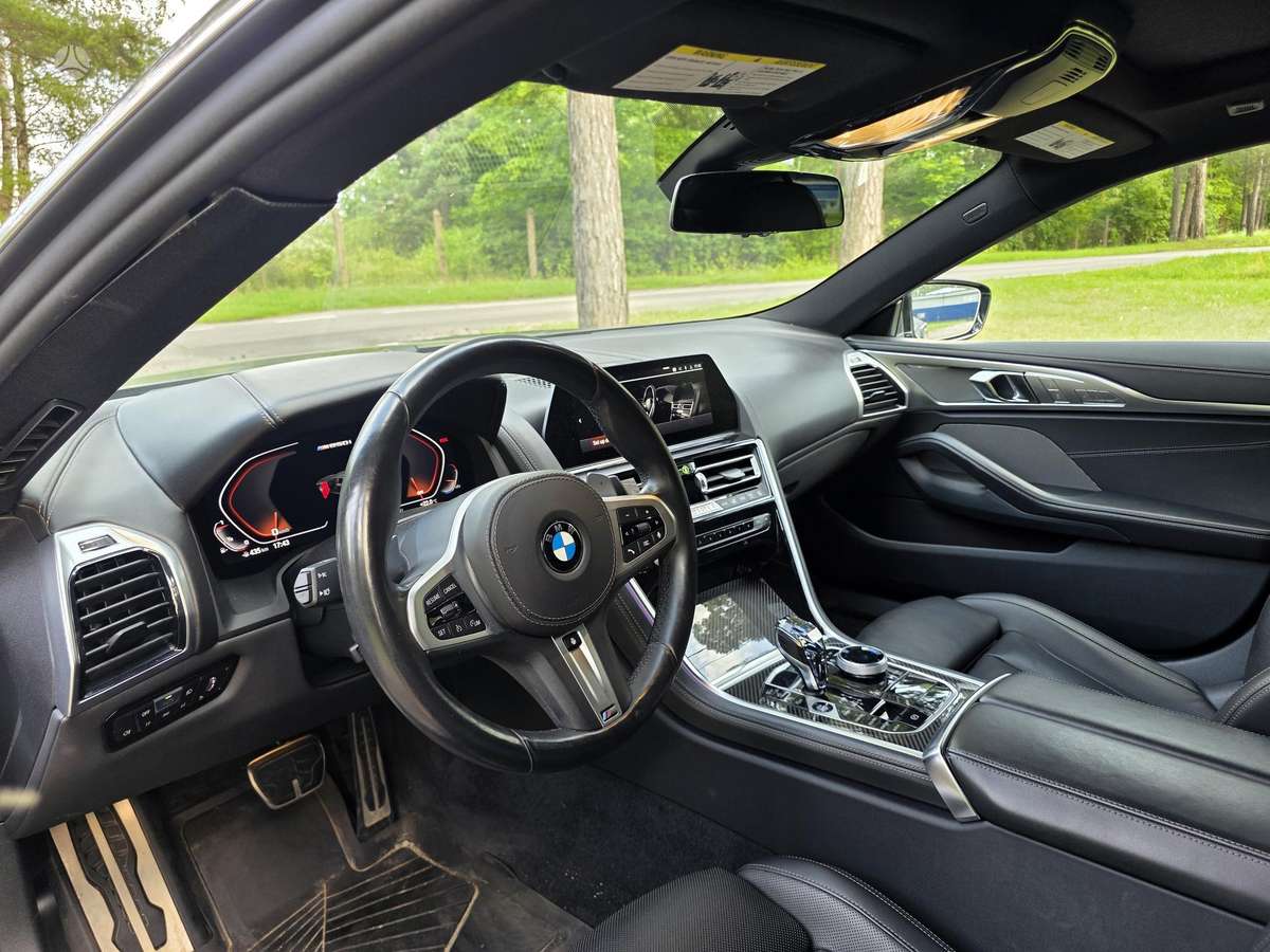 BMW M850, 4.4 l., Седан