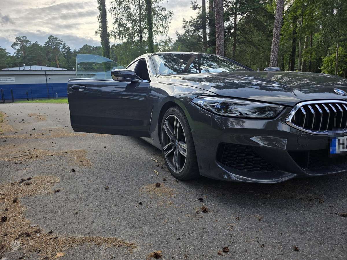 BMW M850, 4.4 l., Седан