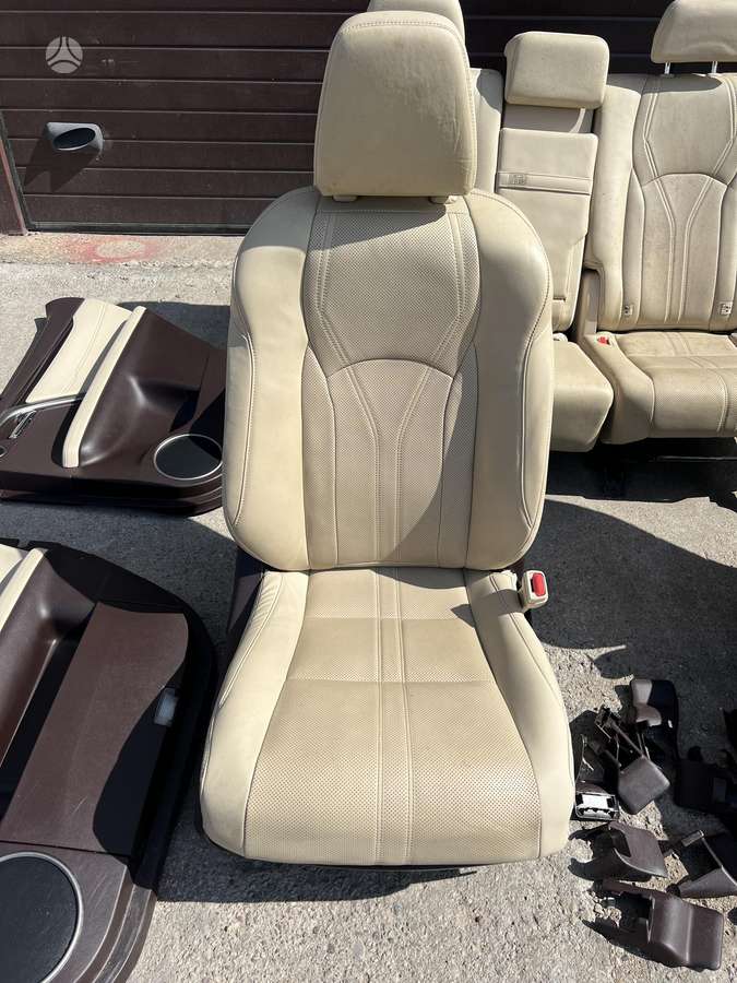 Lexus RX 450h durų apmušalai, sėdynės