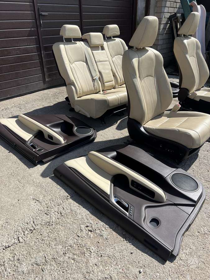 Lexus RX 450h durų apmušalai, sėdynės