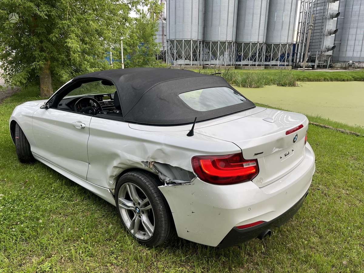 BMW M240, 3.0 l., convertible