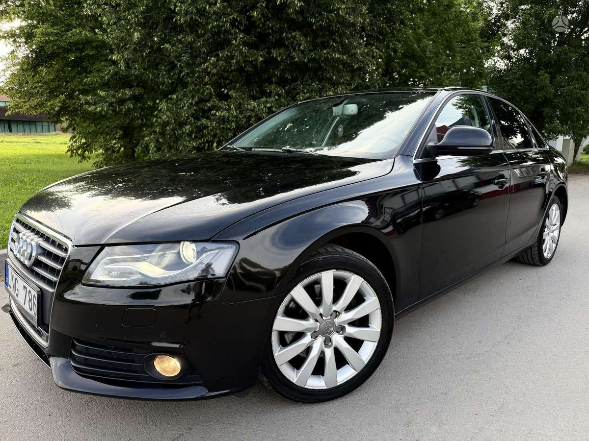 Audi A4, 2.0 l., Седан