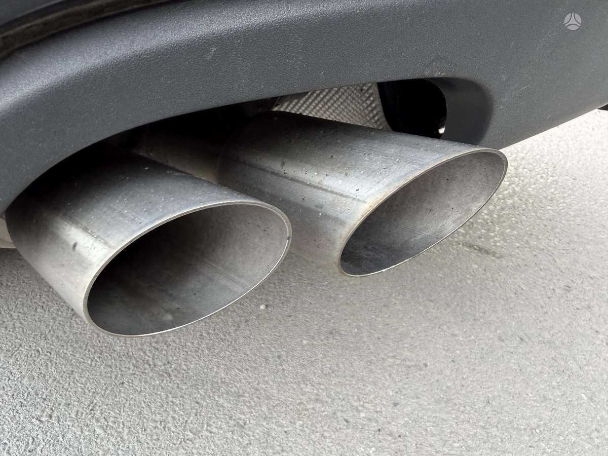 Audi A4, 2.0 l., Седан