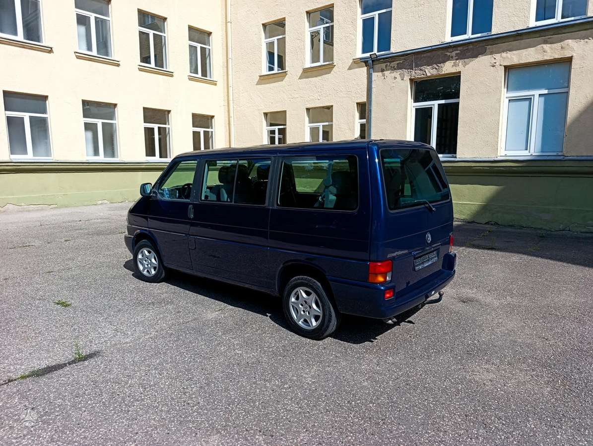 Volkswagen Multivan, 2.5 l., Минивэн