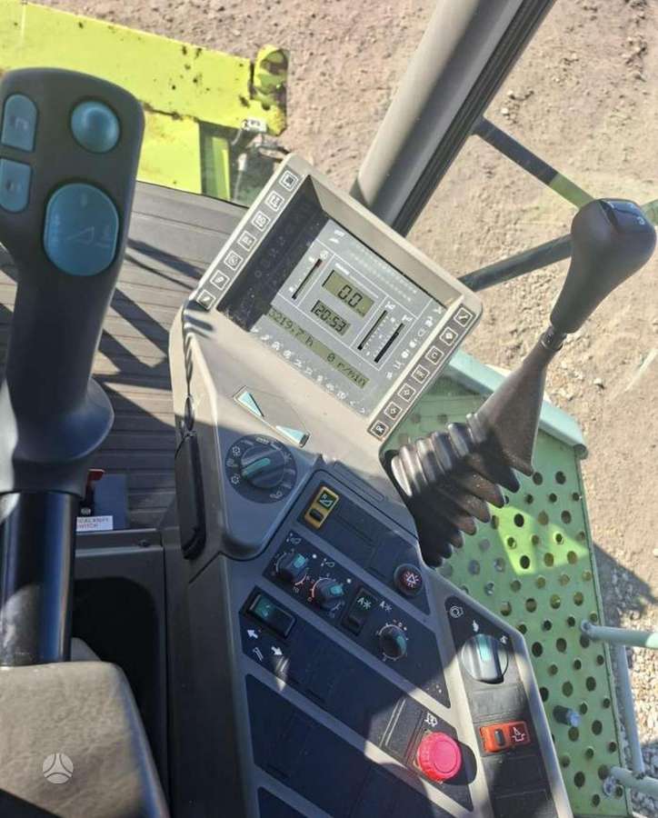 Claas Lexion 410, combine harvesters