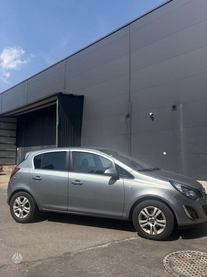 Opel Corsa, 1.3 l., Хэтчбек