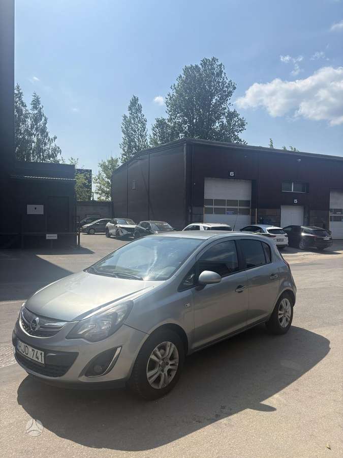 Opel Corsa, 1.3 l., Хэтчбек
