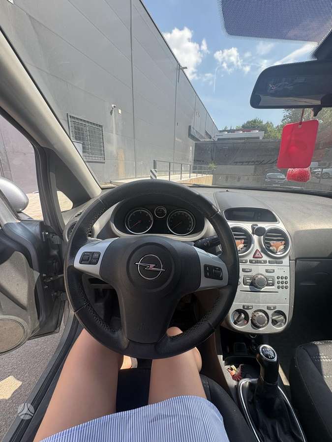 Opel Corsa, 1.3 l., Хэтчбек