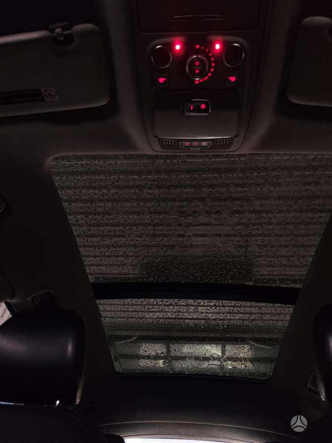Audi Q5, 2.0 l., off-road / crossover