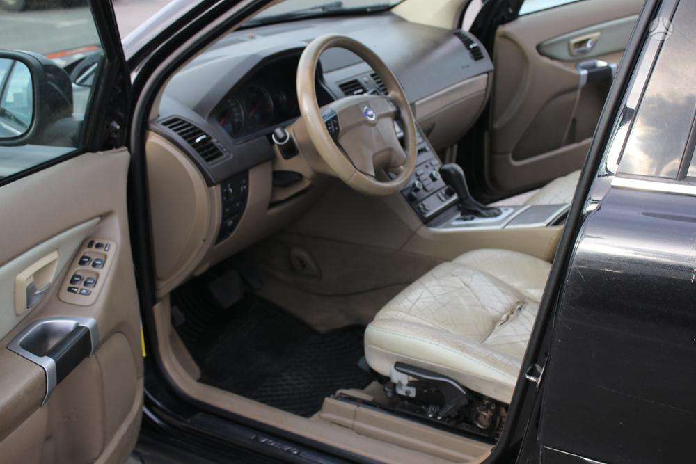 Volvo XC90, Внедорожник / Кроссовер