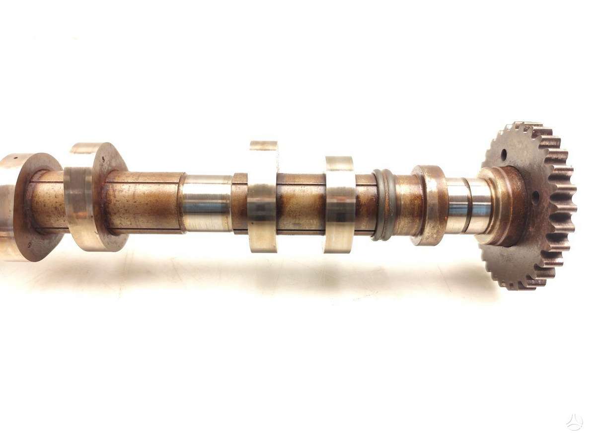 Jeep Grand Cherokee, Y01, cylinder head