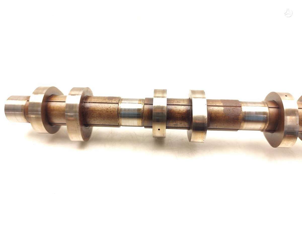 Jeep Grand Cherokee, Y01, cylinder head