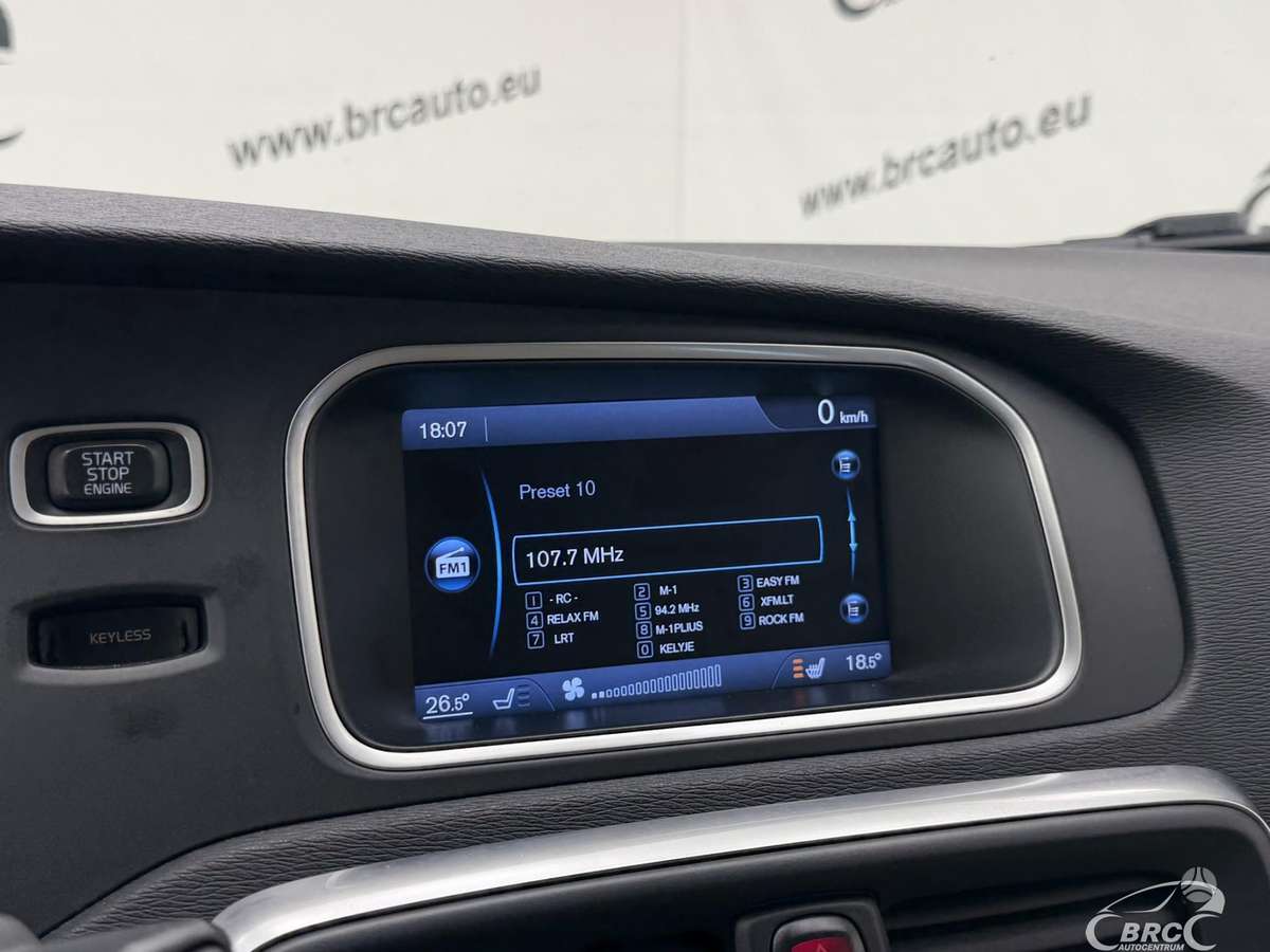 Volvo V40, 2.0 l., hatchback