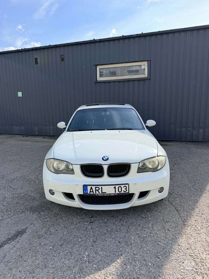 BMW 120, Хэтчбек