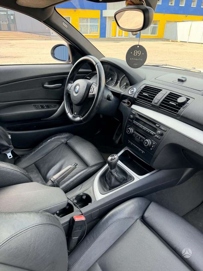 BMW 120, Хэтчбек