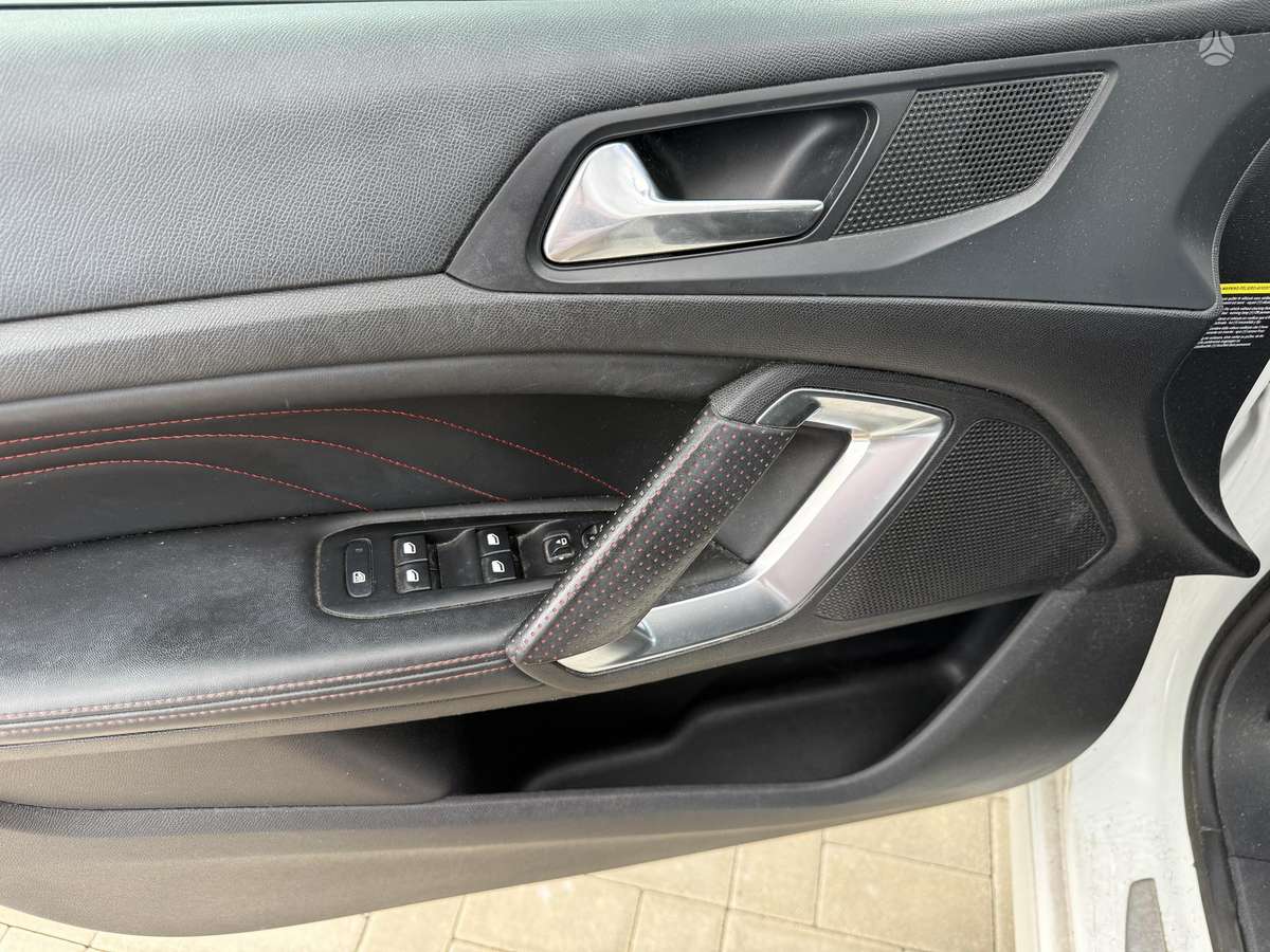 Peugeot 308, 1.2 l., Хэтчбек
