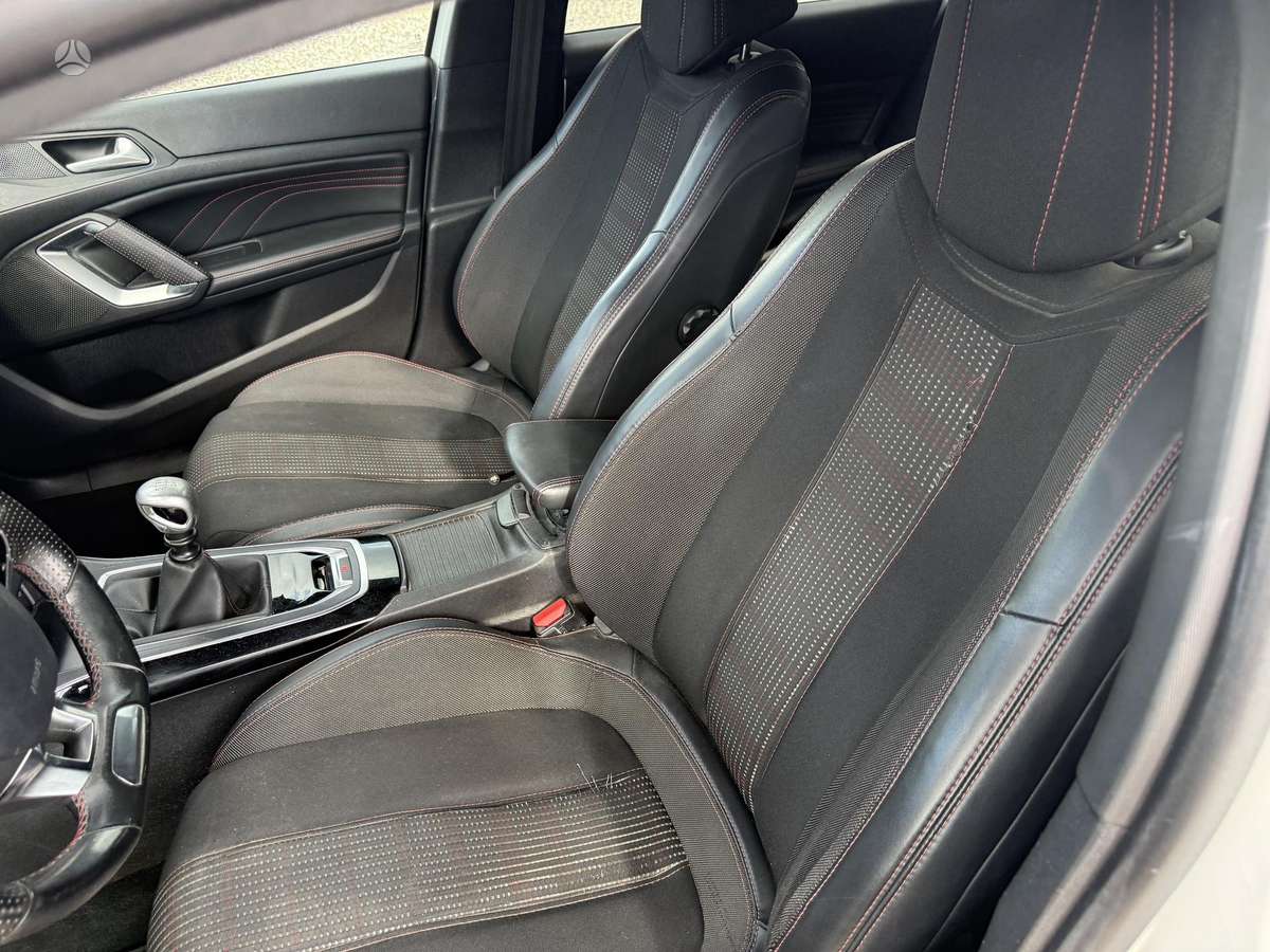 Peugeot 308, 1.2 l., Хэтчбек