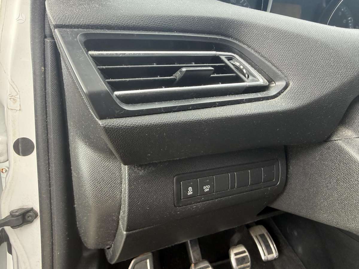 Peugeot 308, 1.2 l., Хэтчбек