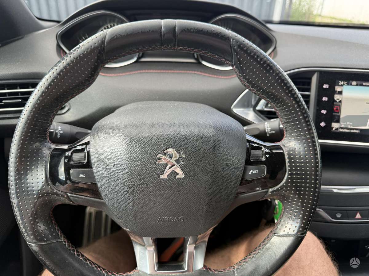 Peugeot 308, 1.2 l., Хэтчбек
