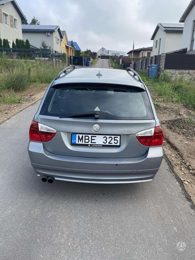 BMW 325, 2.5 l., wagon