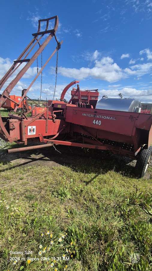 Internacional 440, balers