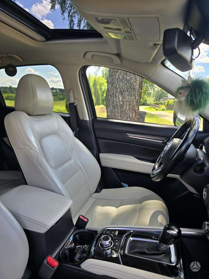 Mazda CX-5, 2.2 l., off-road / crossover