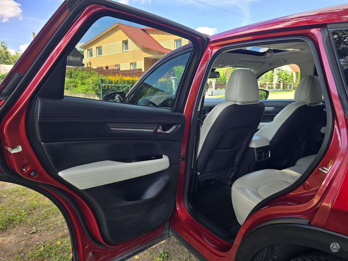 Mazda CX-5, 2.2 l., off-road / crossover