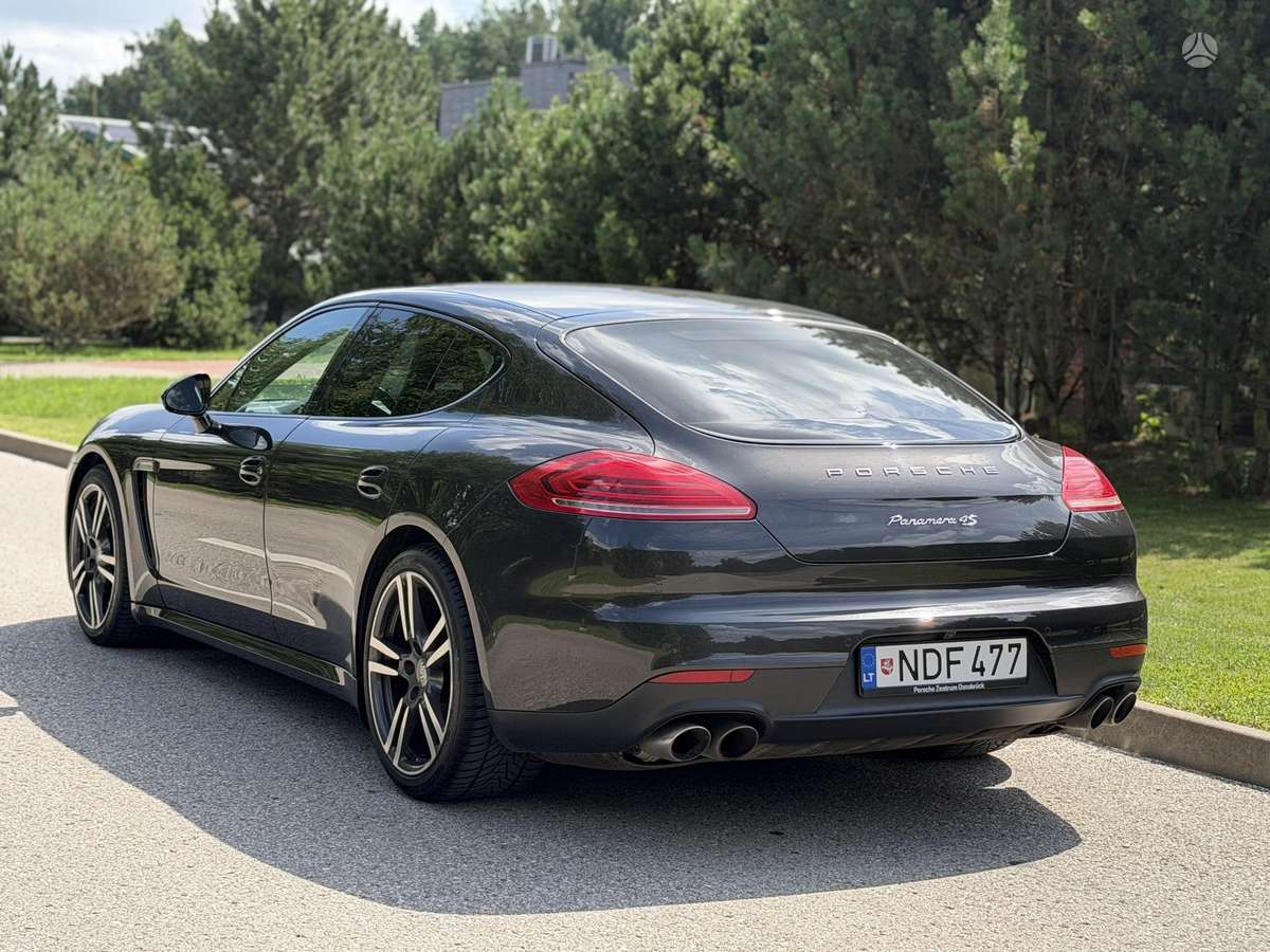 Porsche Panamera, 3.0 l., hatchback