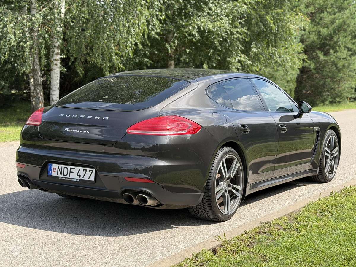 Porsche Panamera, 3.0 l., hatchback
