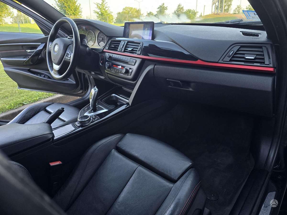BMW 328, 2.0 l., Седан