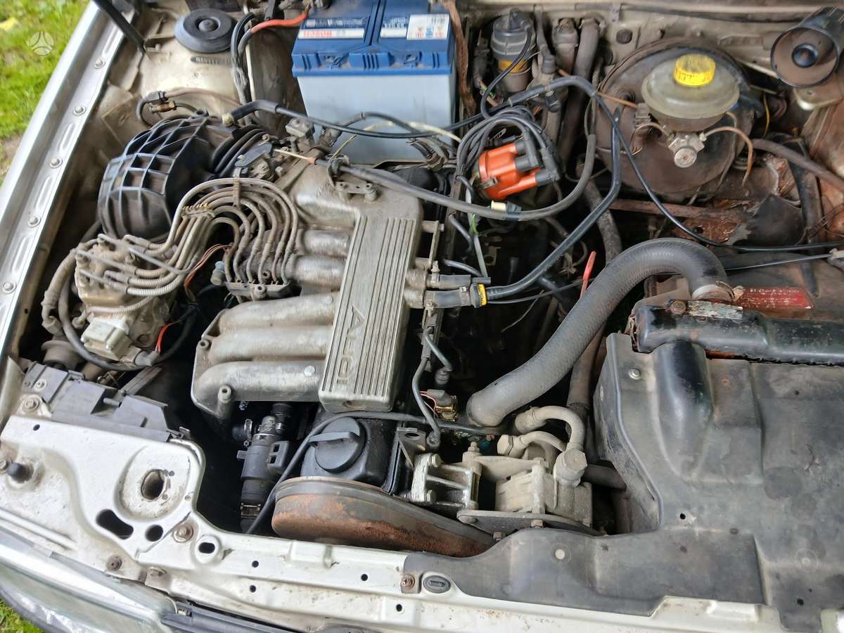 Audi 90, 2.0 l., Седан