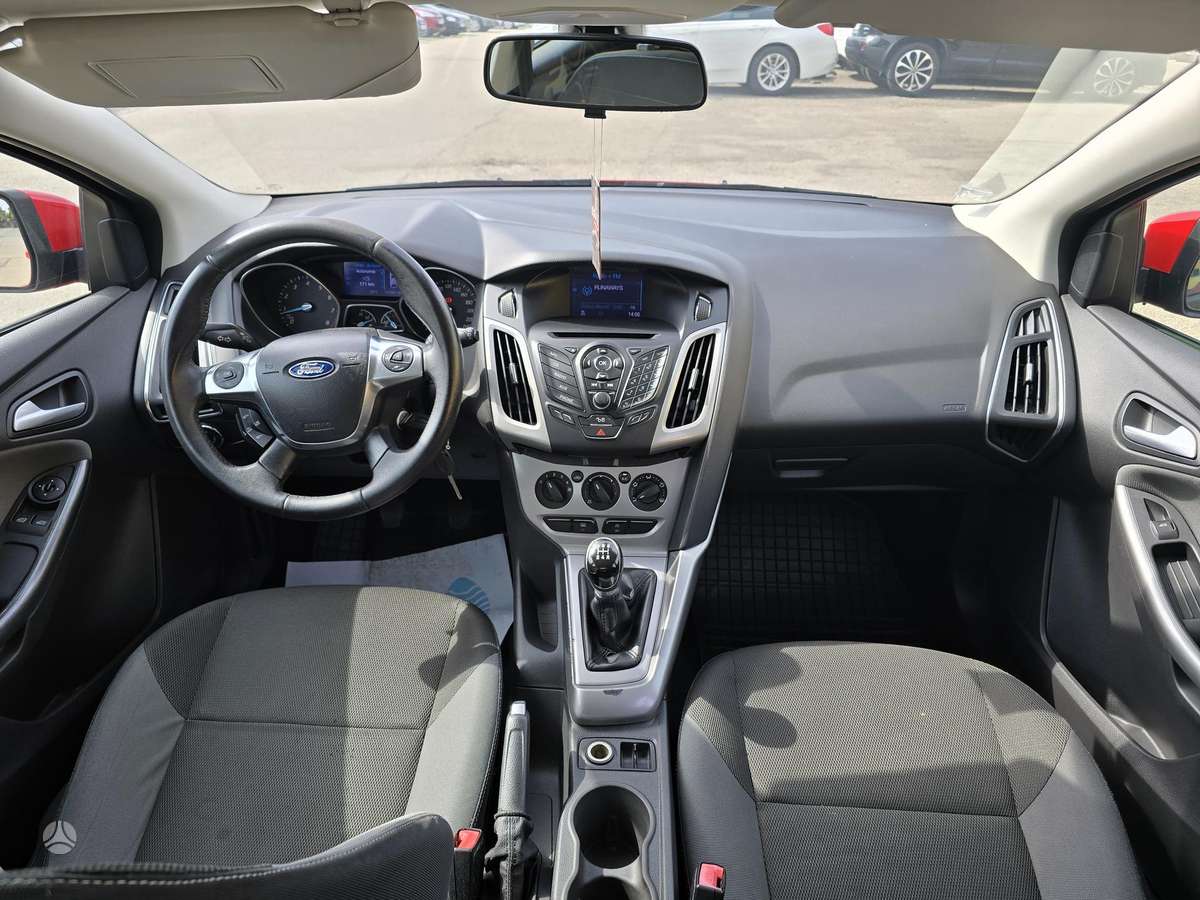Ford Focus, 1.0 l., Хэтчбек