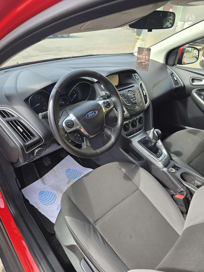 Ford Focus, 1.0 l., Хэтчбек