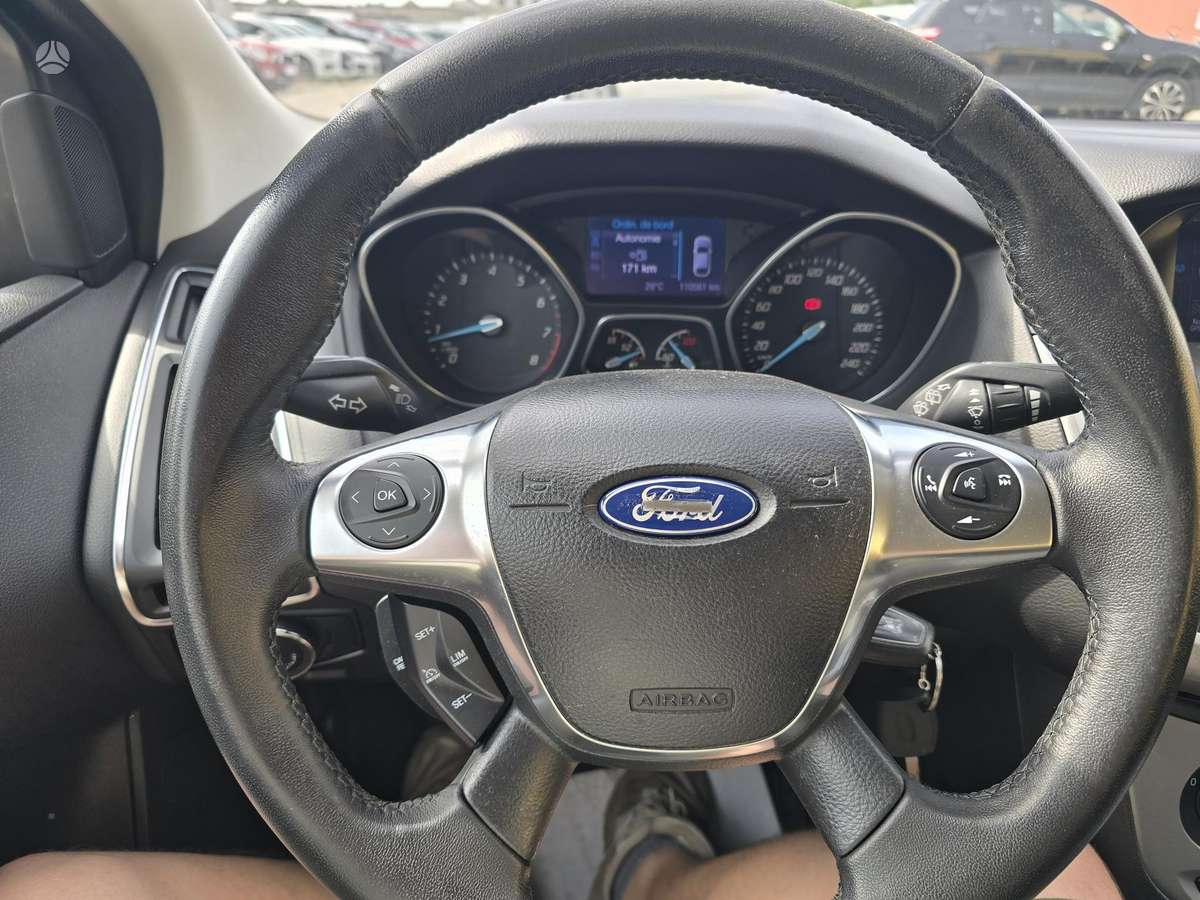 Ford Focus, 1.0 l., Хэтчбек