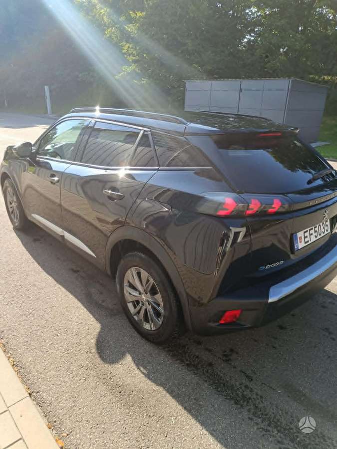 Peugeot 2008 - 6