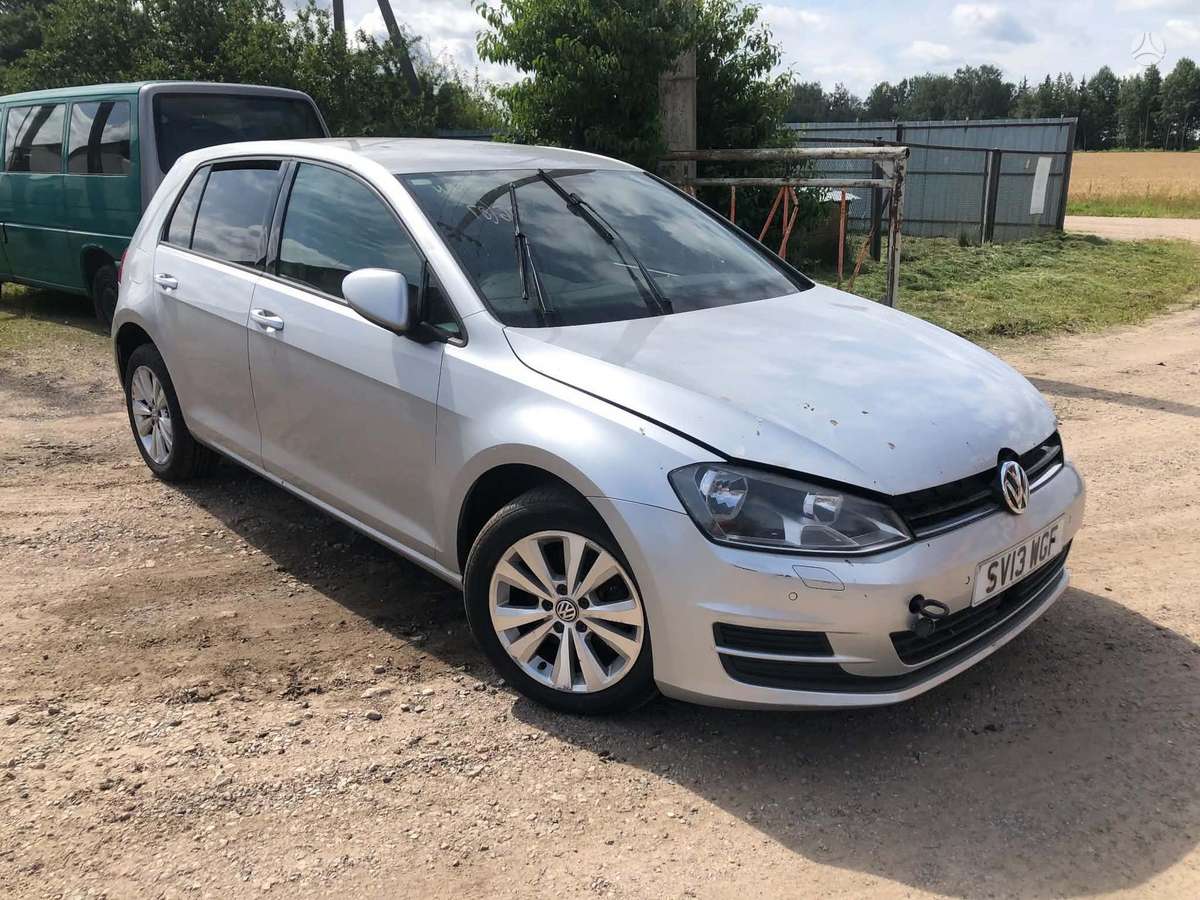 Volkswagen Golf Dalimis