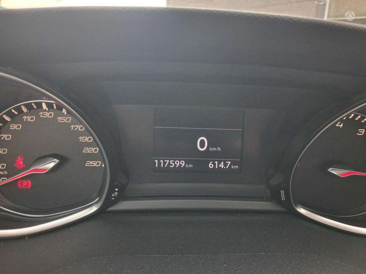 Peugeot 308, 1.6 l., hatchback