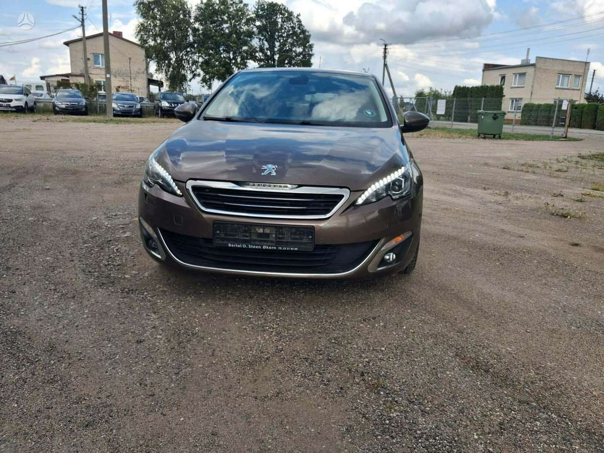 Peugeot 308, 1.6 l., hatchback