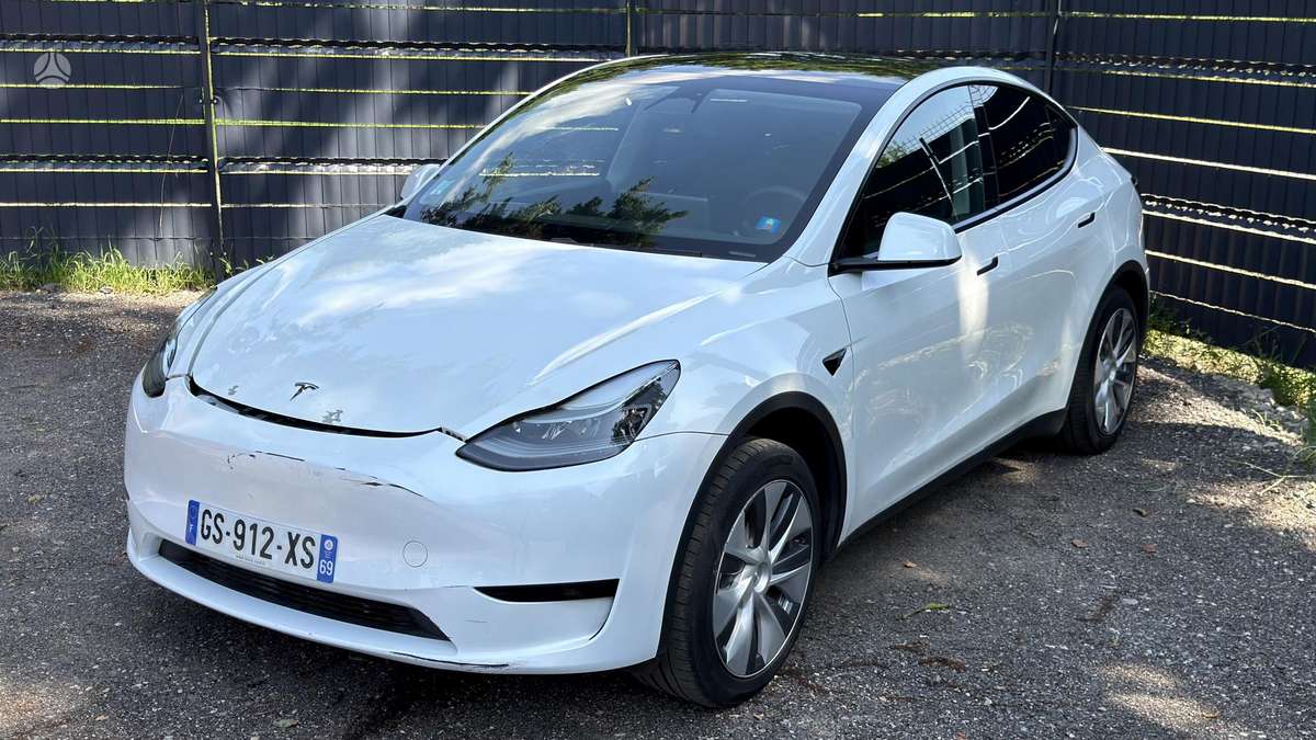 Tesla Model Y, 60 kWh, hatchback