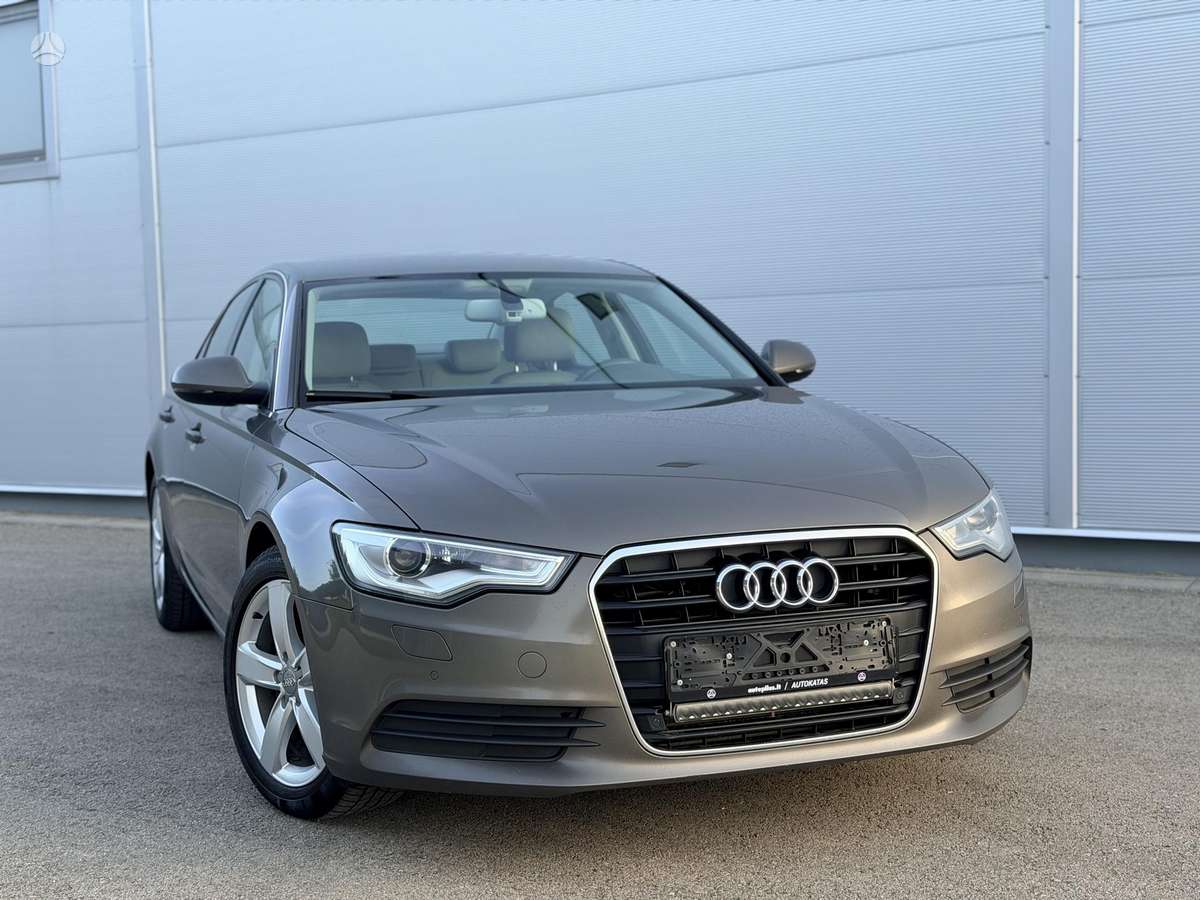 Audi A6, 2.0 l., Седан
